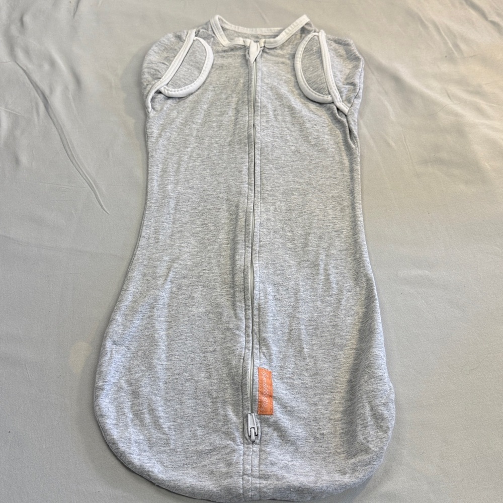 🐥 SwaddleMe - Heather Gray Baby Swaddle Pod